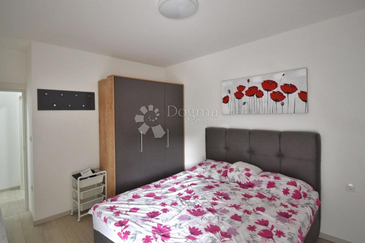 Stanovanje Centar, Pula, 55m2