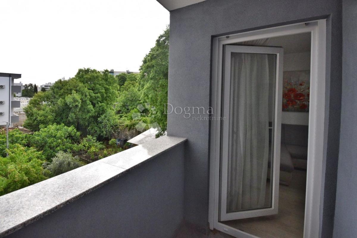 Stanovanje Centar, Pula, 55m2