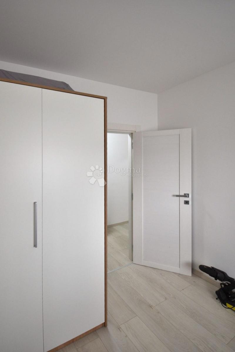 Stanovanje Centar, Pula, 55m2