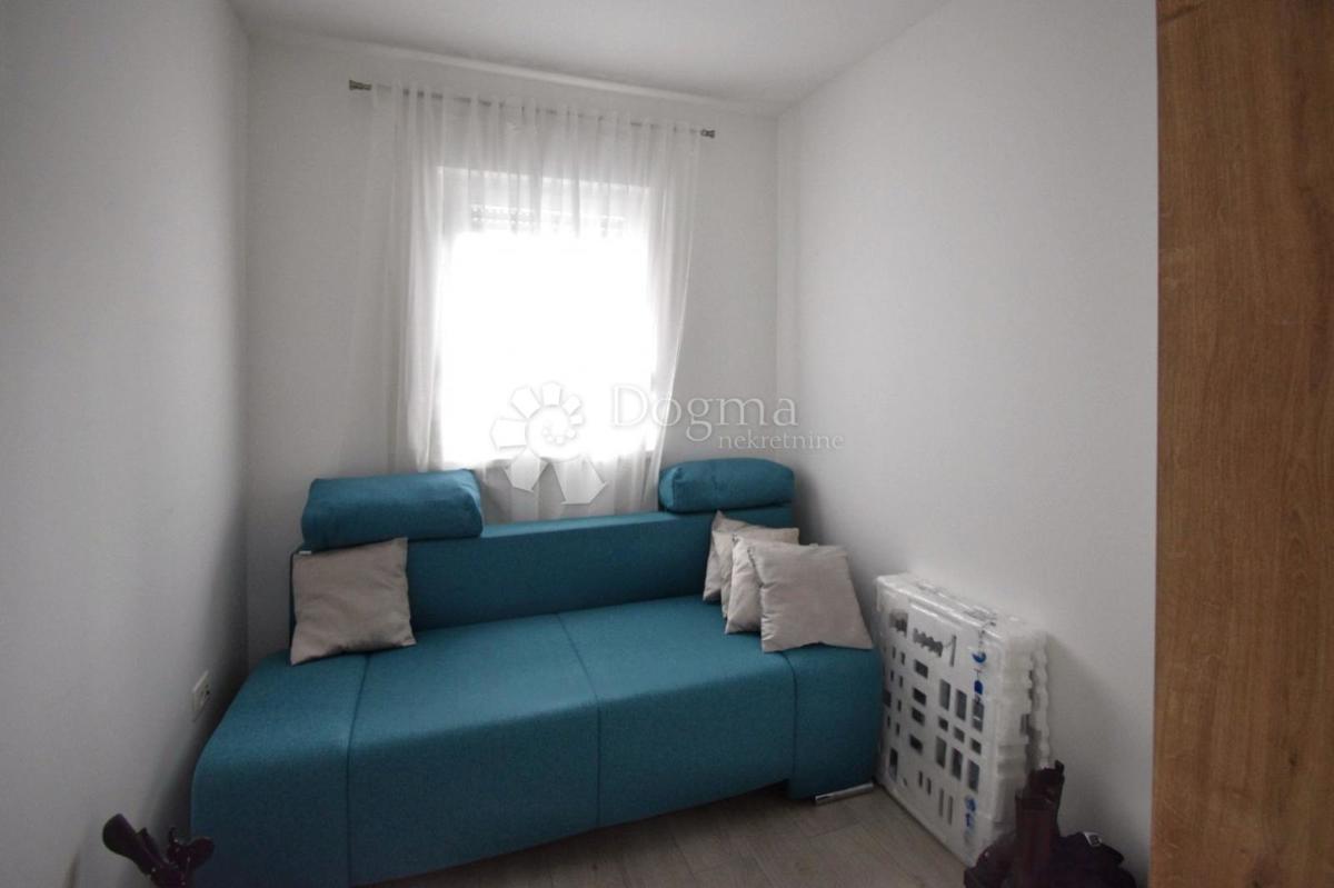 Stanovanje Centar, Pula, 55m2