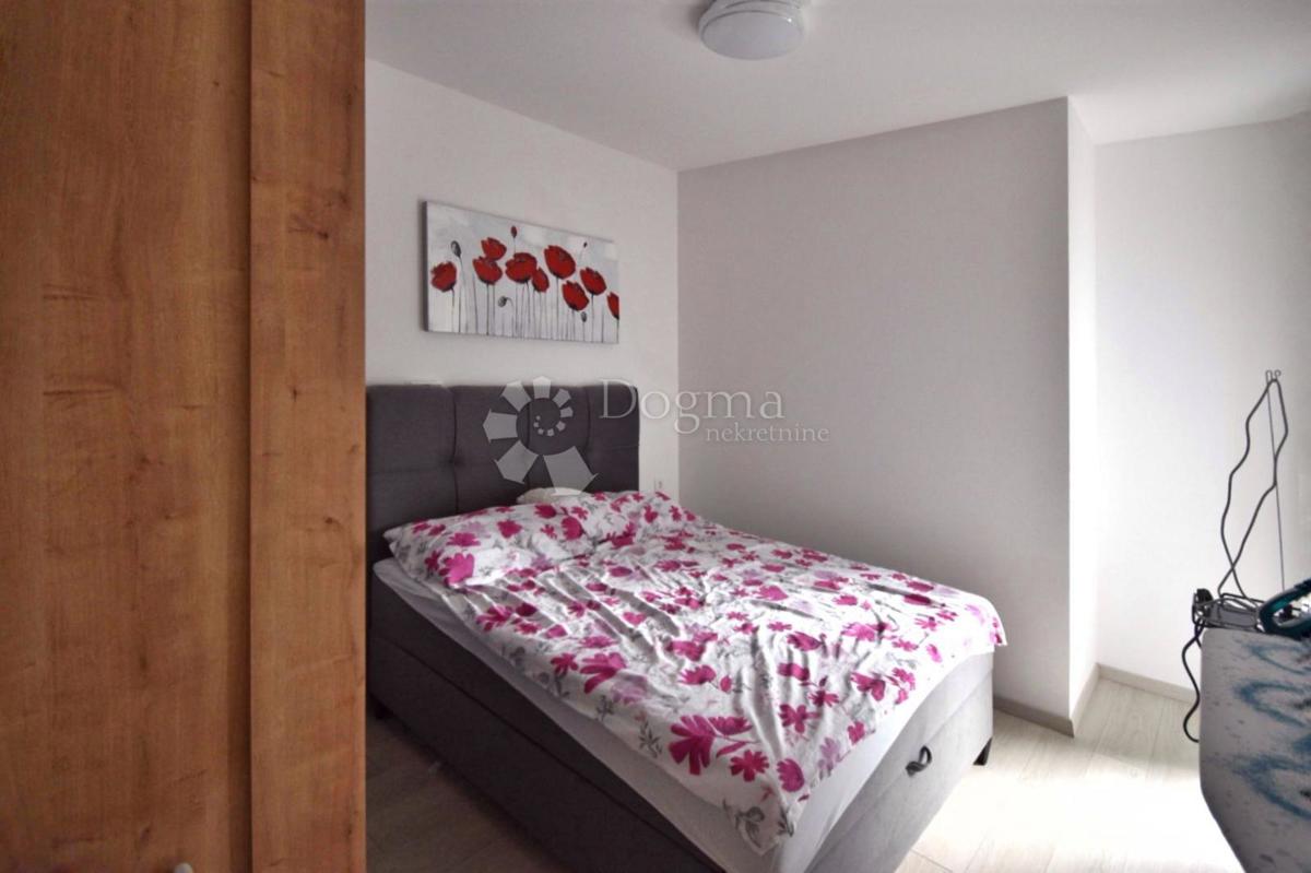 Stanovanje Centar, Pula, 55m2