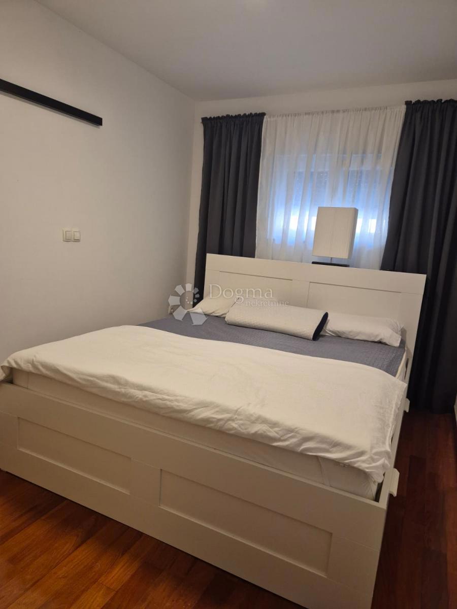 Stanovanje Okrug Gornji, Okrug, 58,50m2