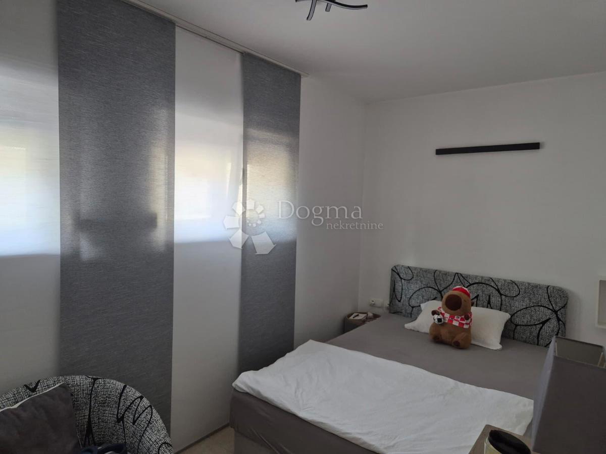 Stanovanje Okrug Gornji, Okrug, 58,50m2