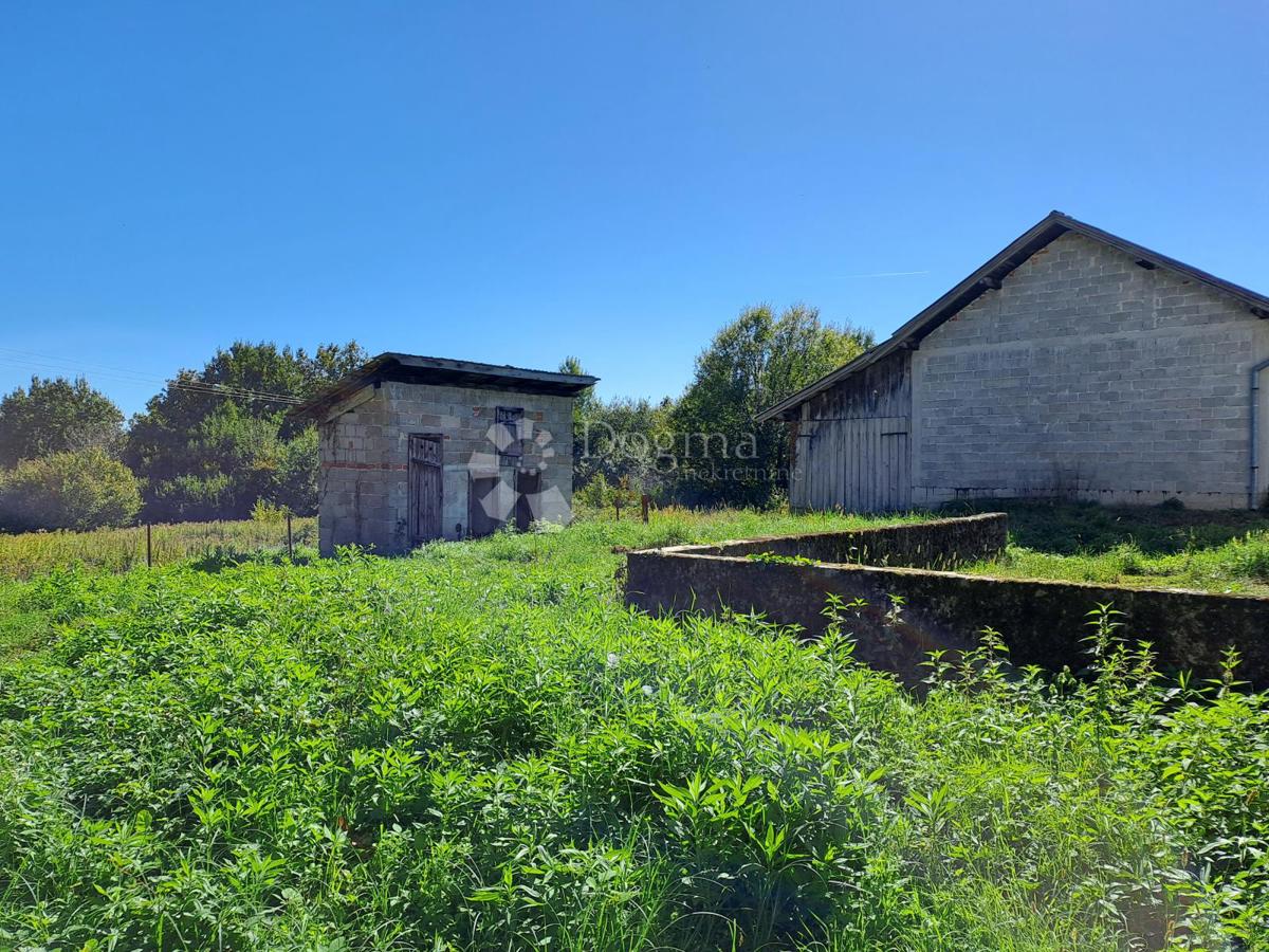 Hiša Pješčanica, Gvozd, 180m2