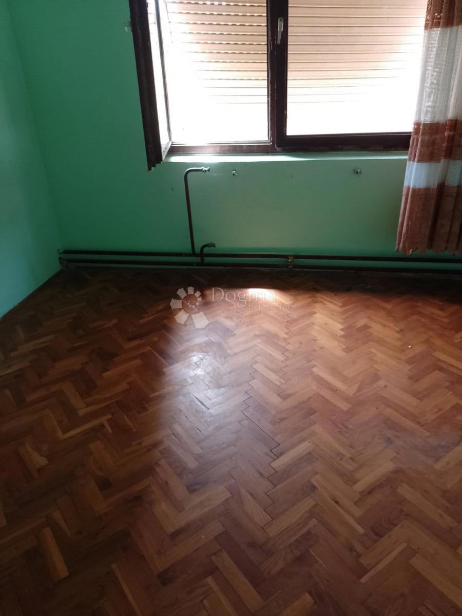 Hiša Pješčanica, Gvozd, 180m2