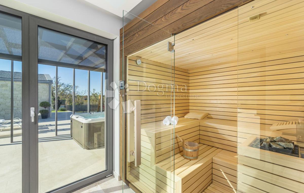 Hiša Karojba, 357m2