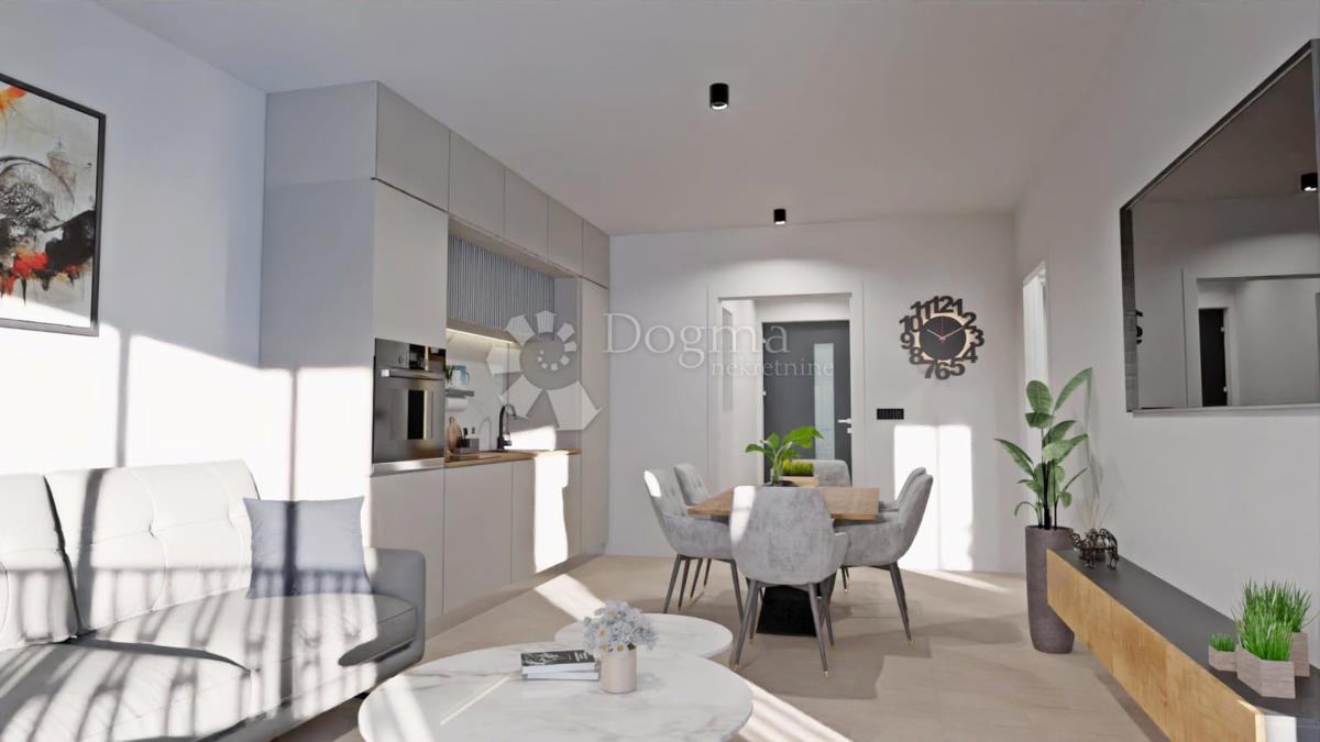 Stanovanje Okrug Gornji, Okrug, 74m2