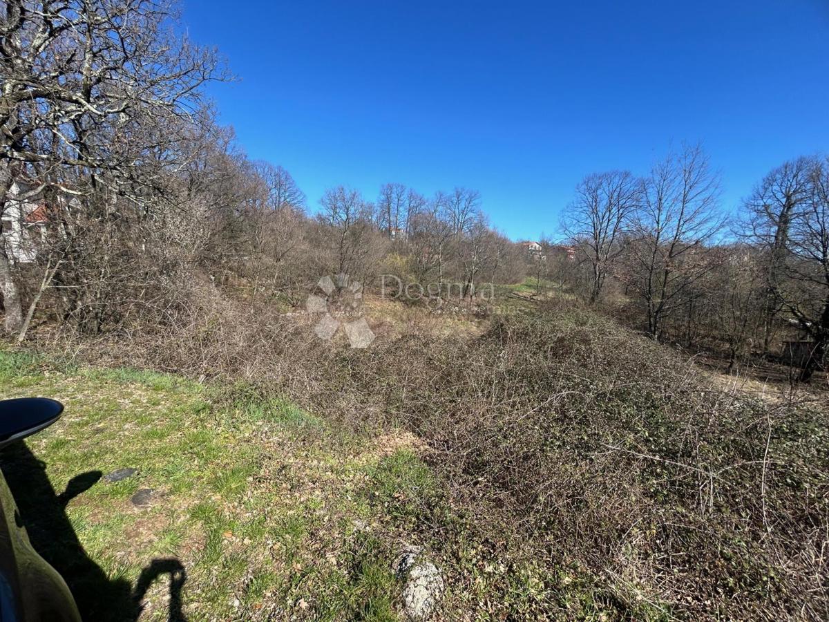 Zazidljivo zemljišče Drenova, Rijeka, 1.948m2