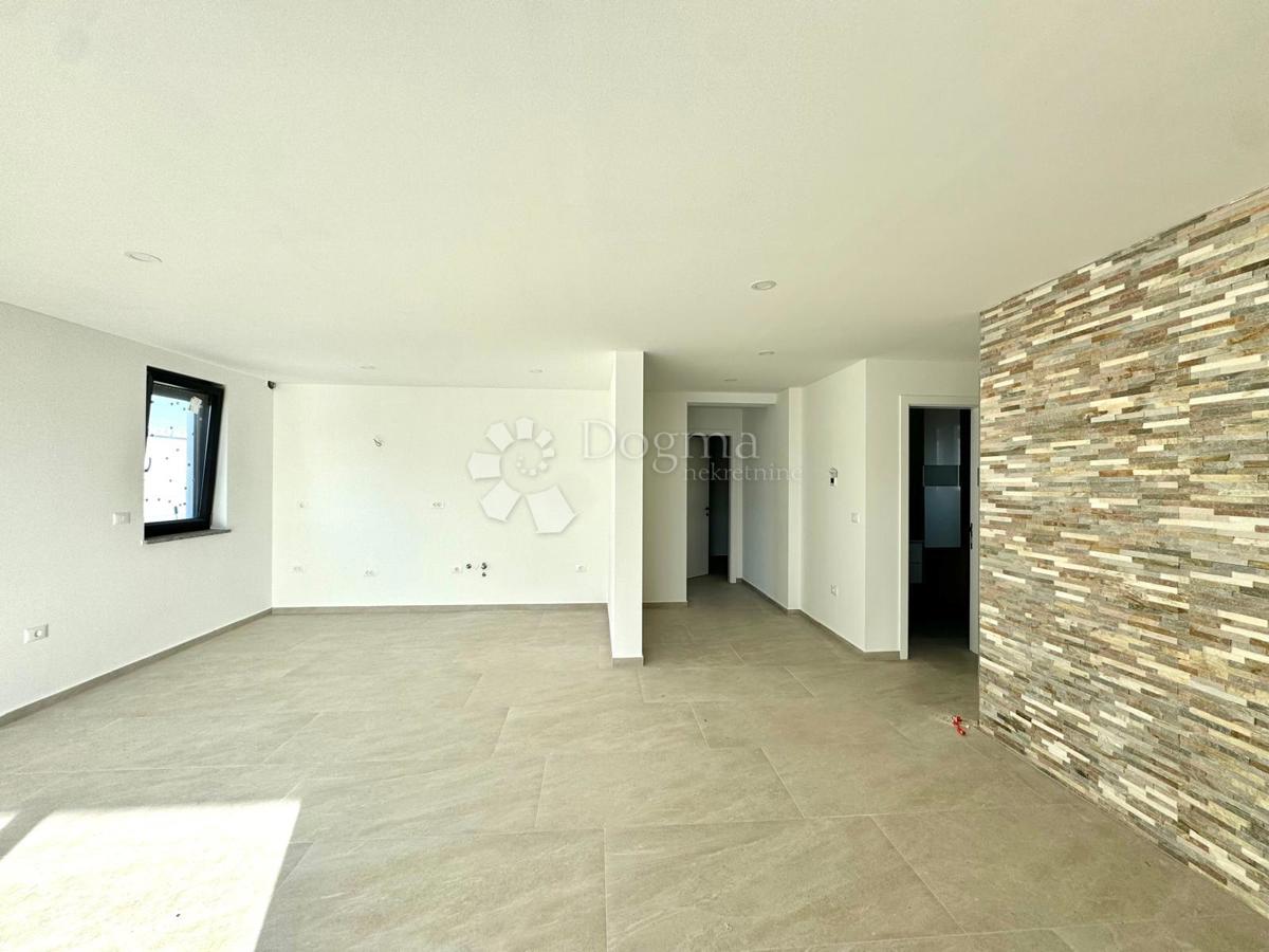 Stanovanje Banjole, Medulin, 87m2