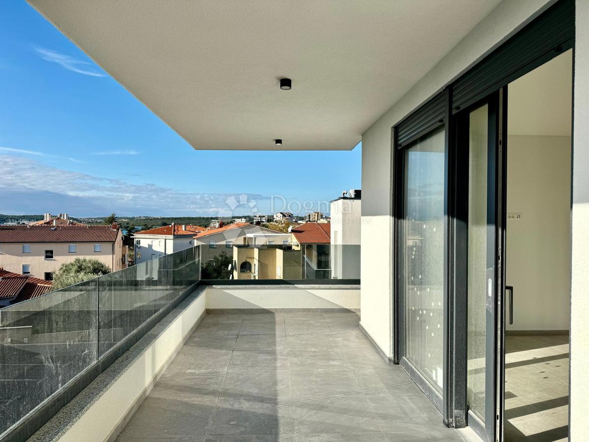 Stanovanje Banjole, Medulin, 87m2