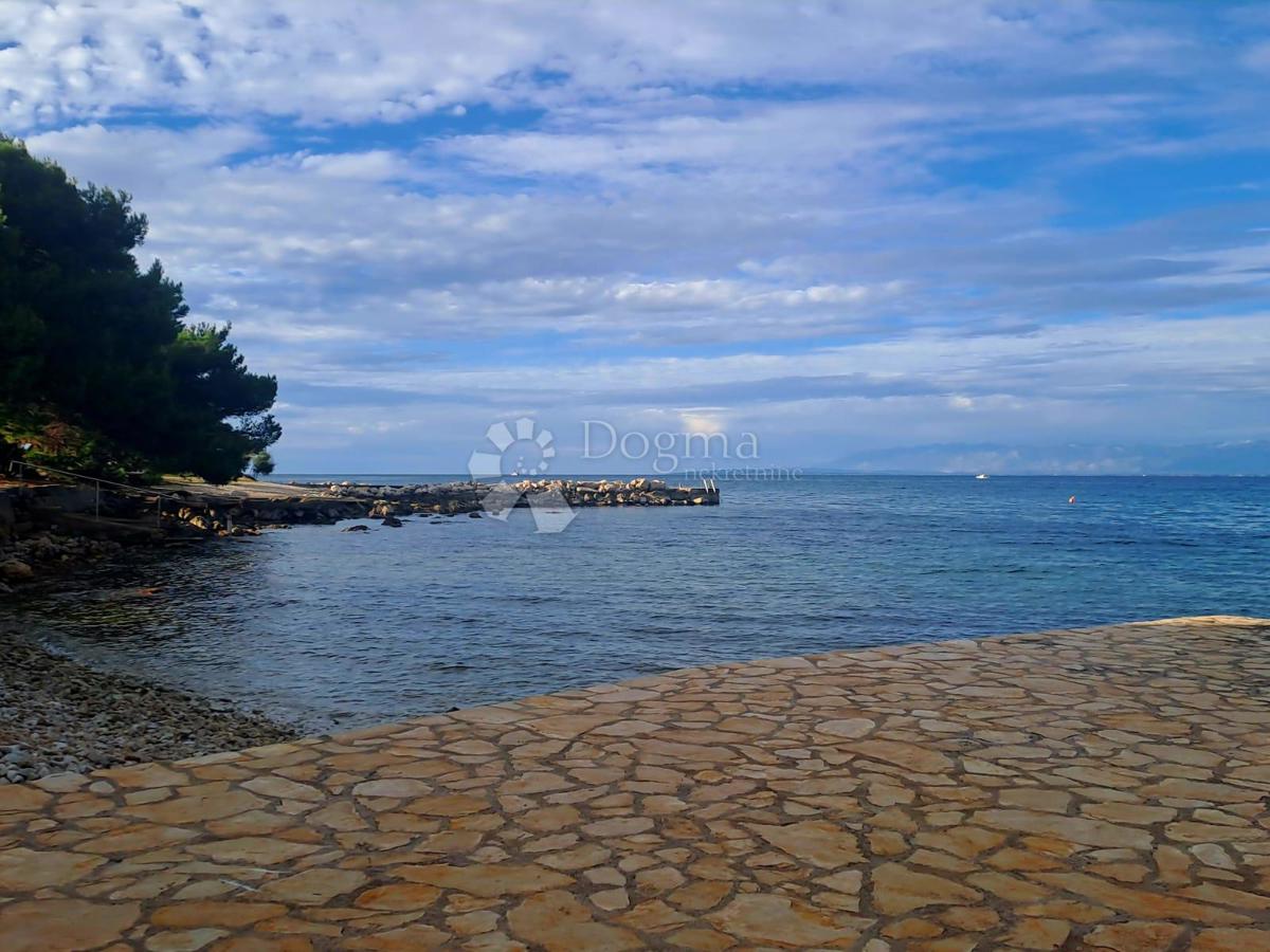 Zazidljivo zemljišče Ugljan, Preko, 541m2