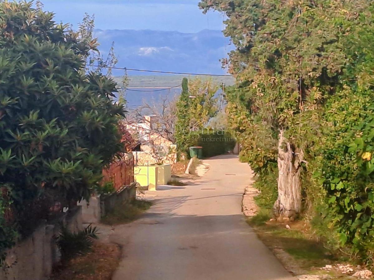 Zazidljivo zemljišče Ugljan, Preko, 541m2