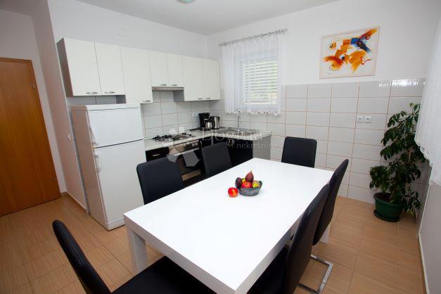 Hiša Banjol, Rab, 138m2