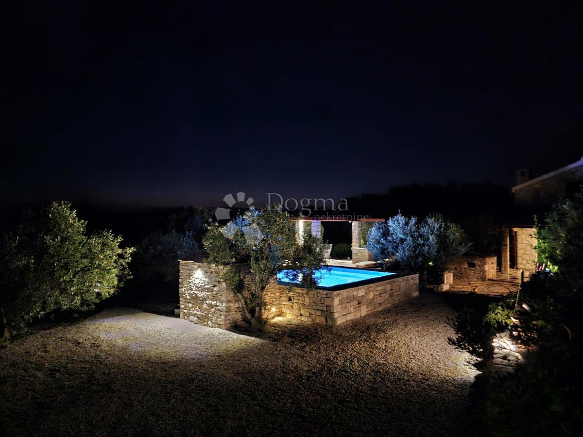 Kamnita oaza na Šolti