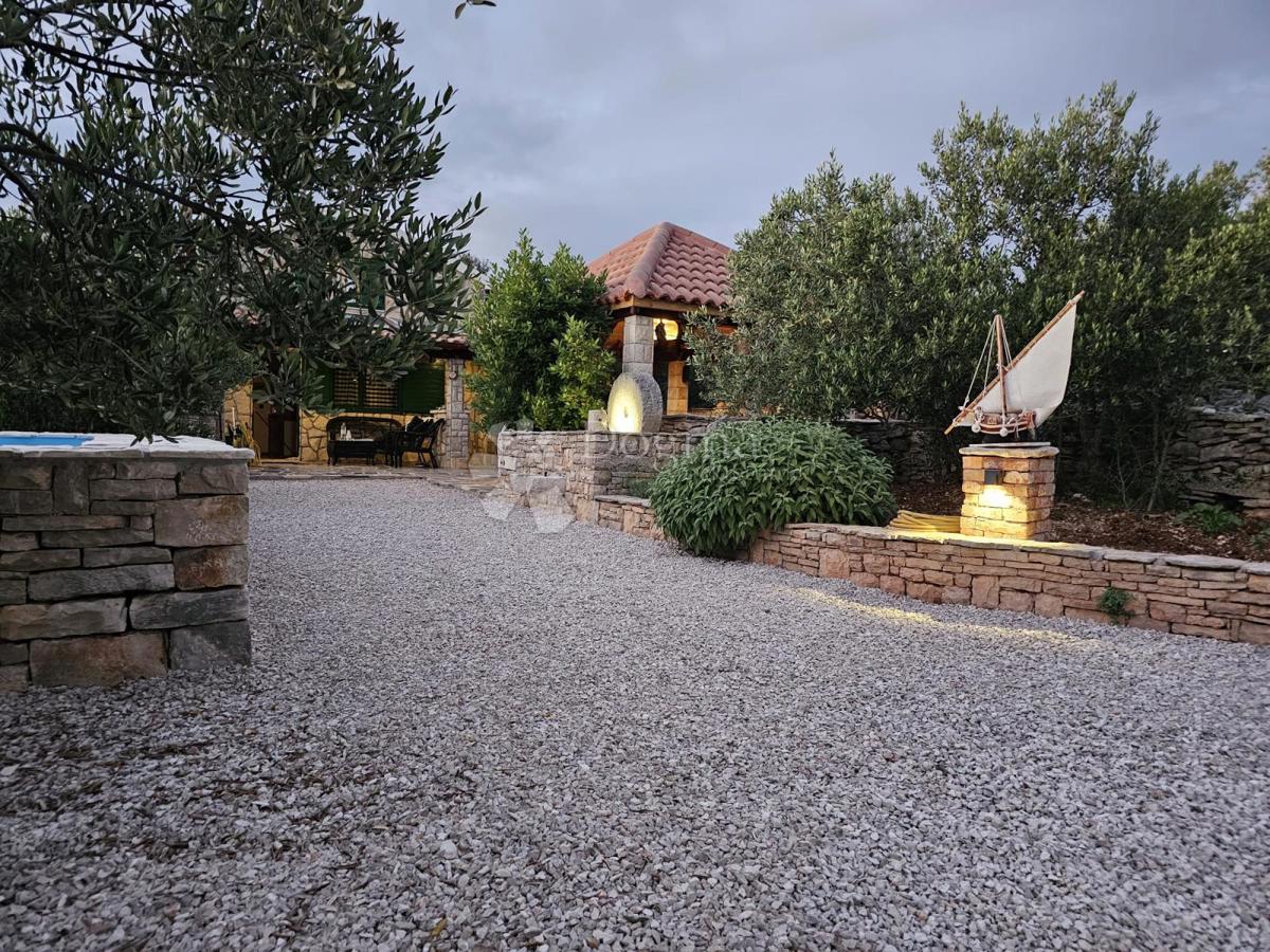 Kamnita oaza na Šolti