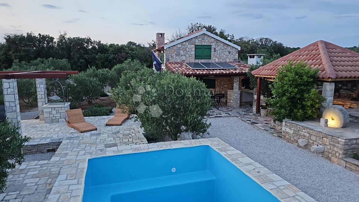 Kamnita oaza na Šolti