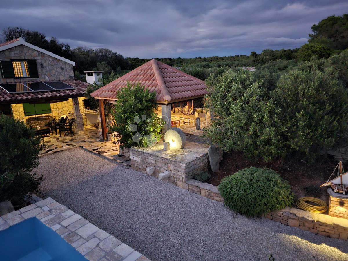 Kamnita oaza na Šolti