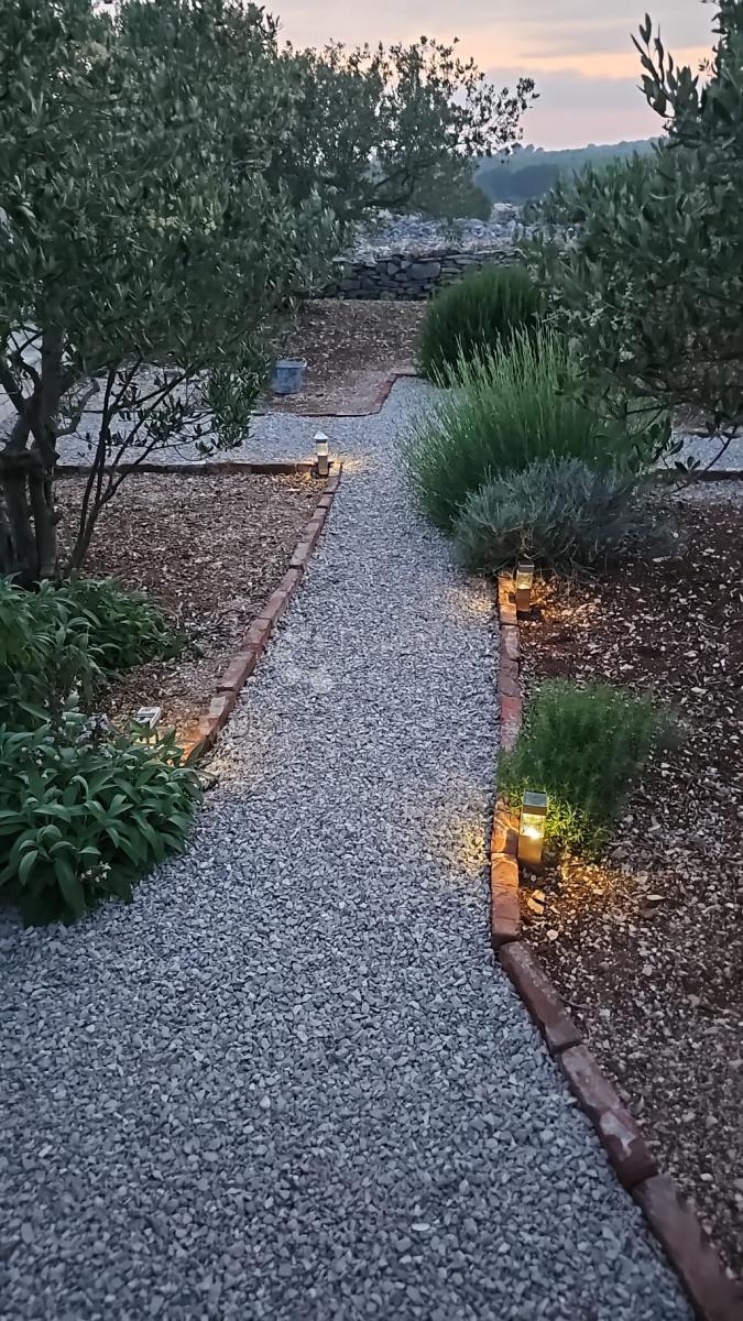 Kamnita oaza na Šolti