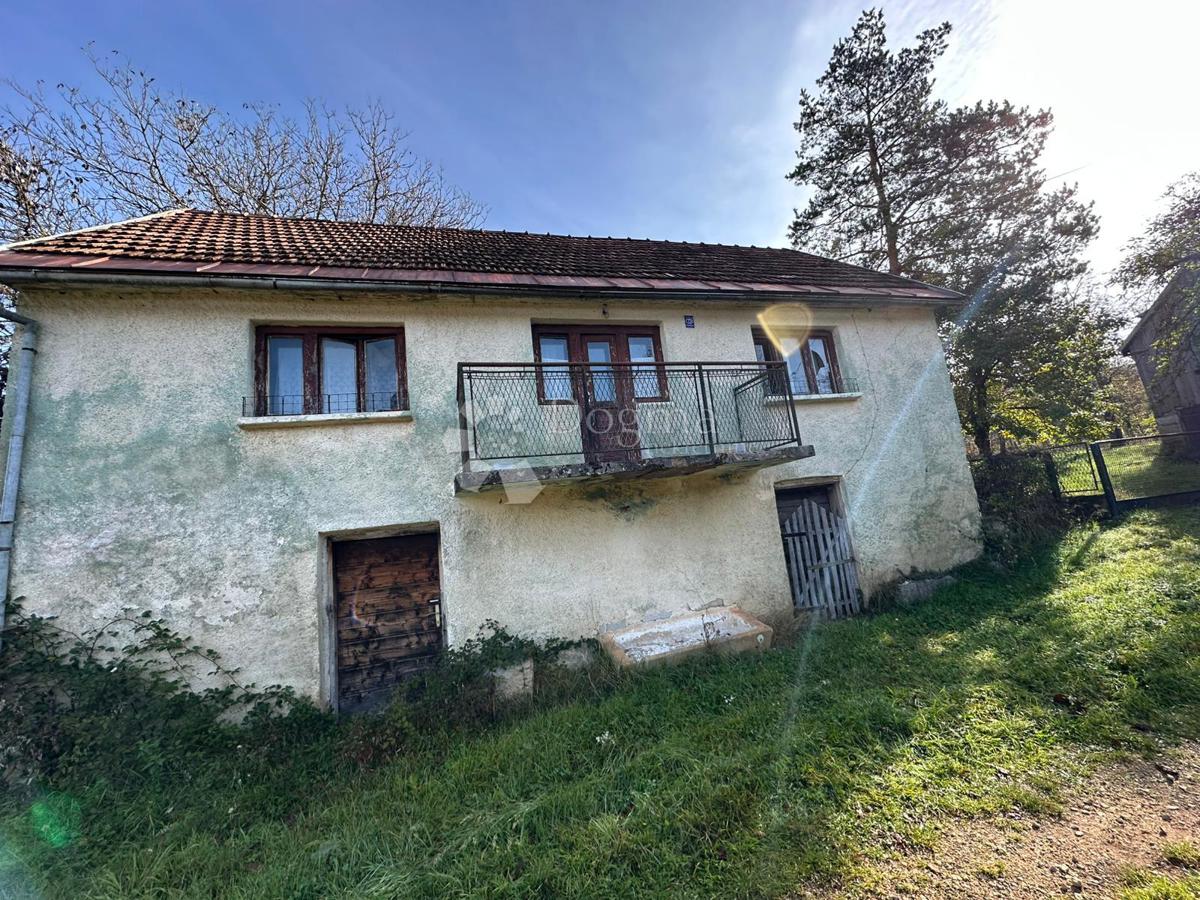 Hiša Švica, Otočac, 900m2