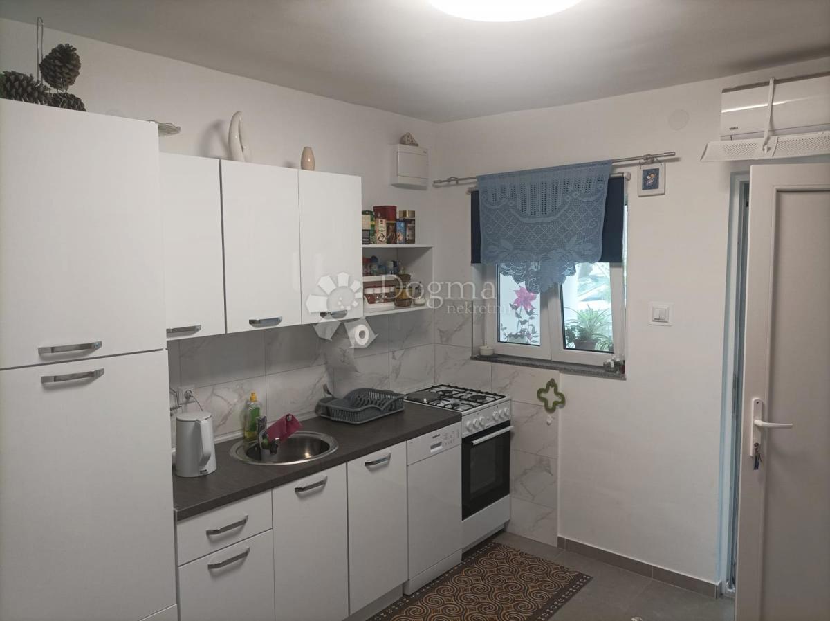 Hiša Kruševo, Obrovac, 116m2