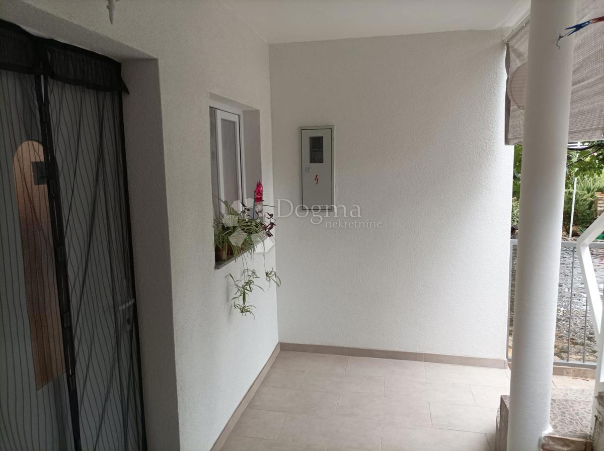 Hiša Kruševo, Obrovac, 116m2