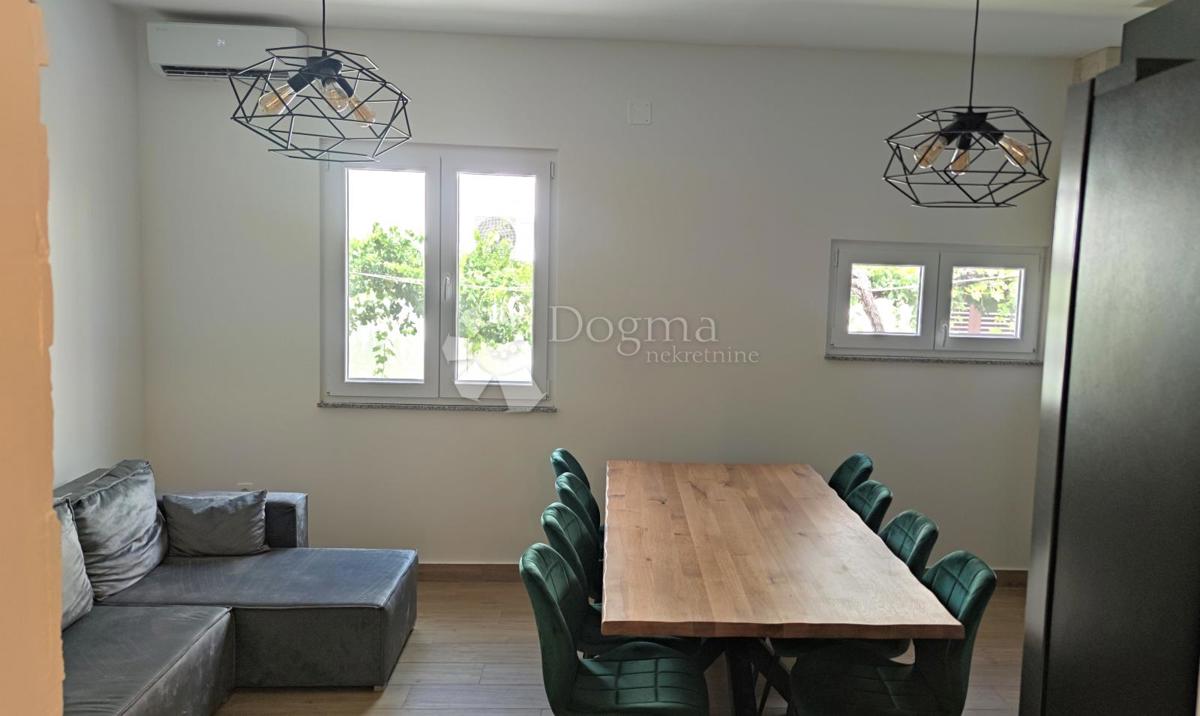 Hiša Seline, Starigrad, 335,58m2