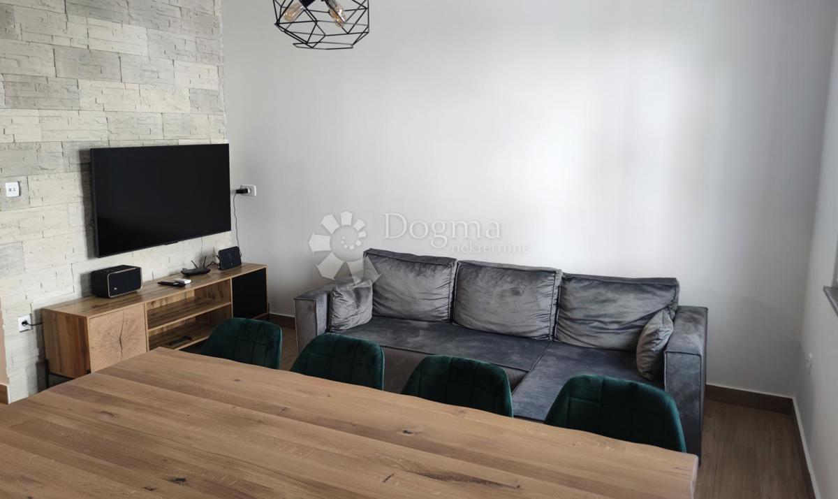 Hiša Seline, Starigrad, 335,58m2