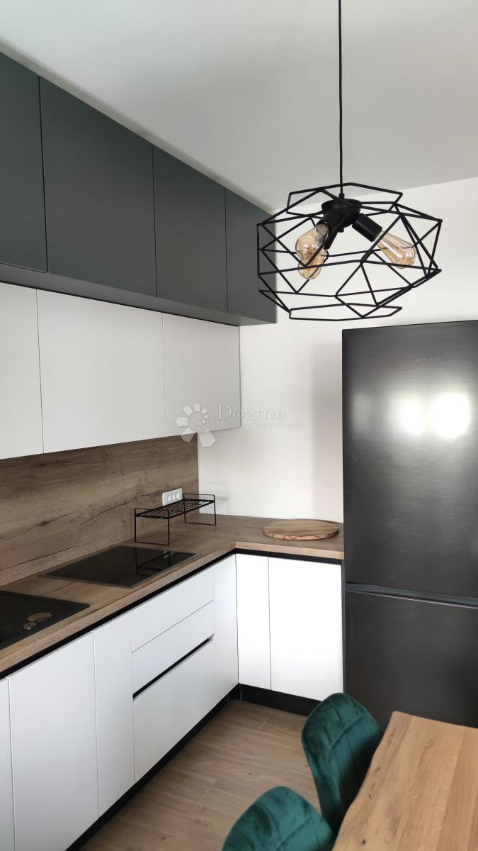 Hiša Seline, Starigrad, 335,58m2