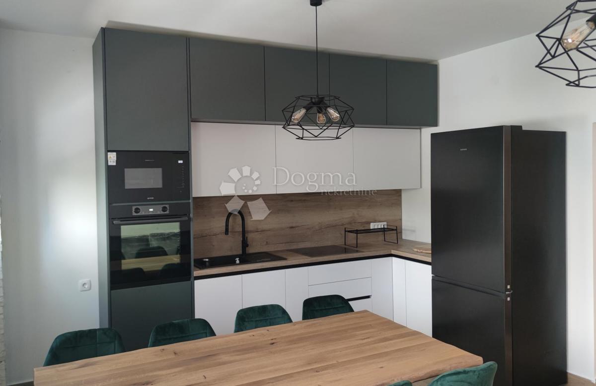 Hiša Seline, Starigrad, 335,58m2