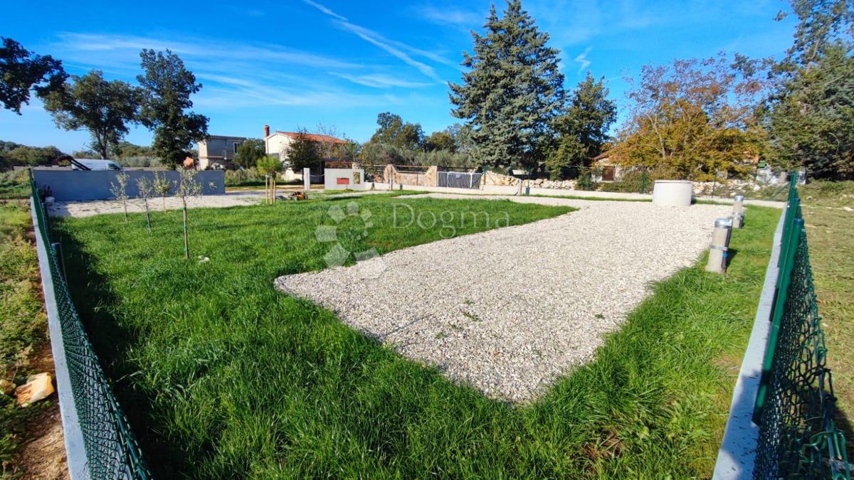 Kmetijsko zemljišče Peroj, Vodnjan, 405m2