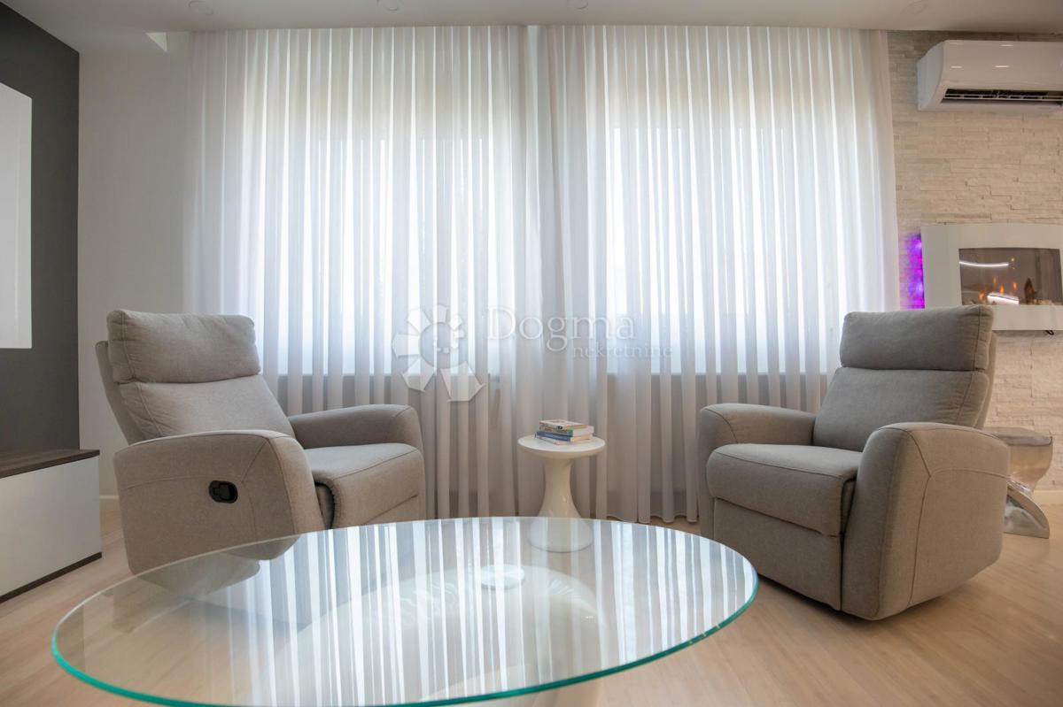 Luksuzno stanovanje z wellnessom in garažo