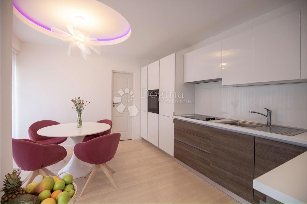 Luksuzno stanovanje z wellnessom in garažo