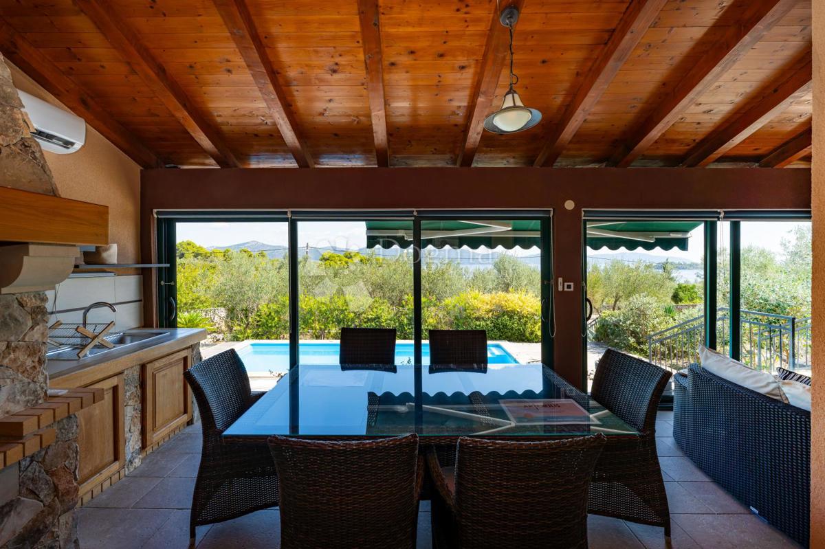 Hiša Veli Iž, Zadar - Okolica, 235m2