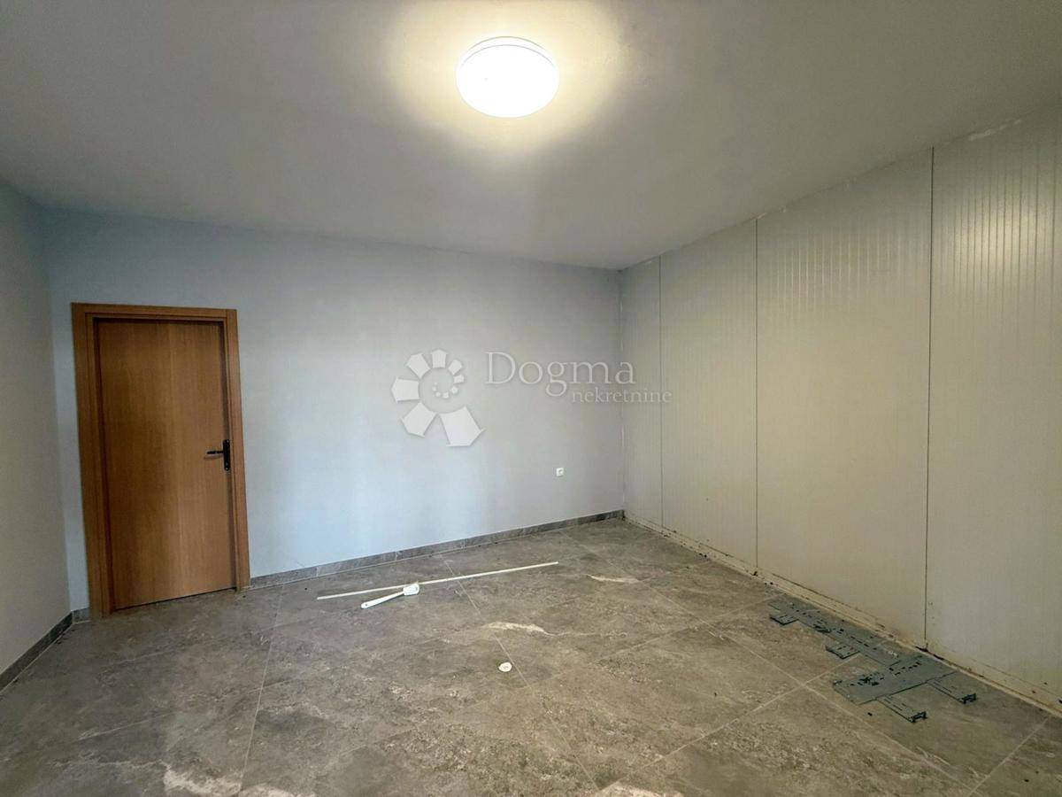 Poslovni prostor Koprivnički Ivanec, 31.199m2