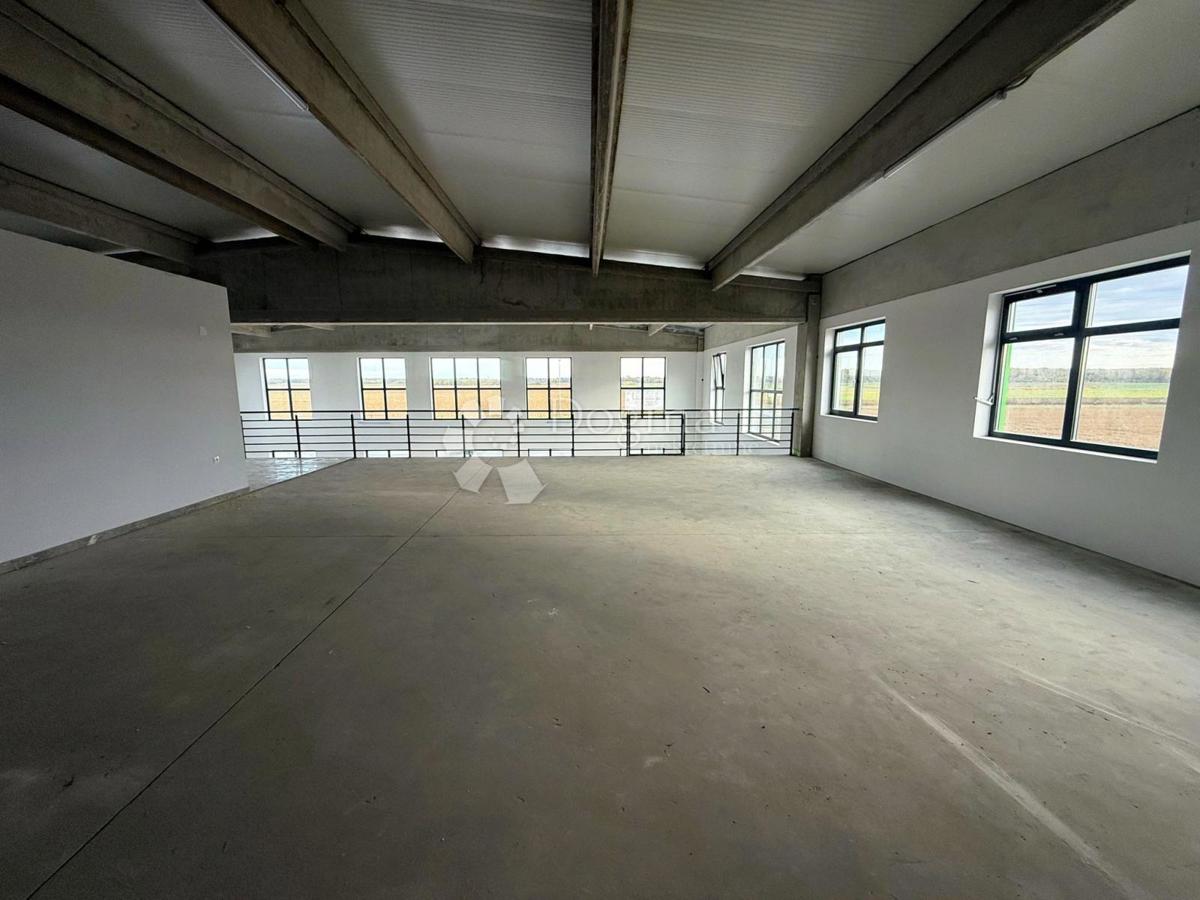 Poslovni prostor Koprivnički Ivanec, 31.199m2