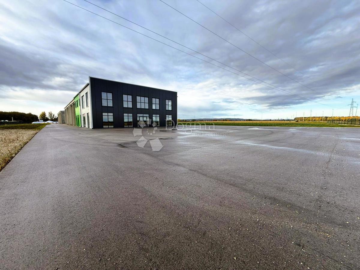 Poslovni prostor Koprivnički Ivanec, 31.199m2