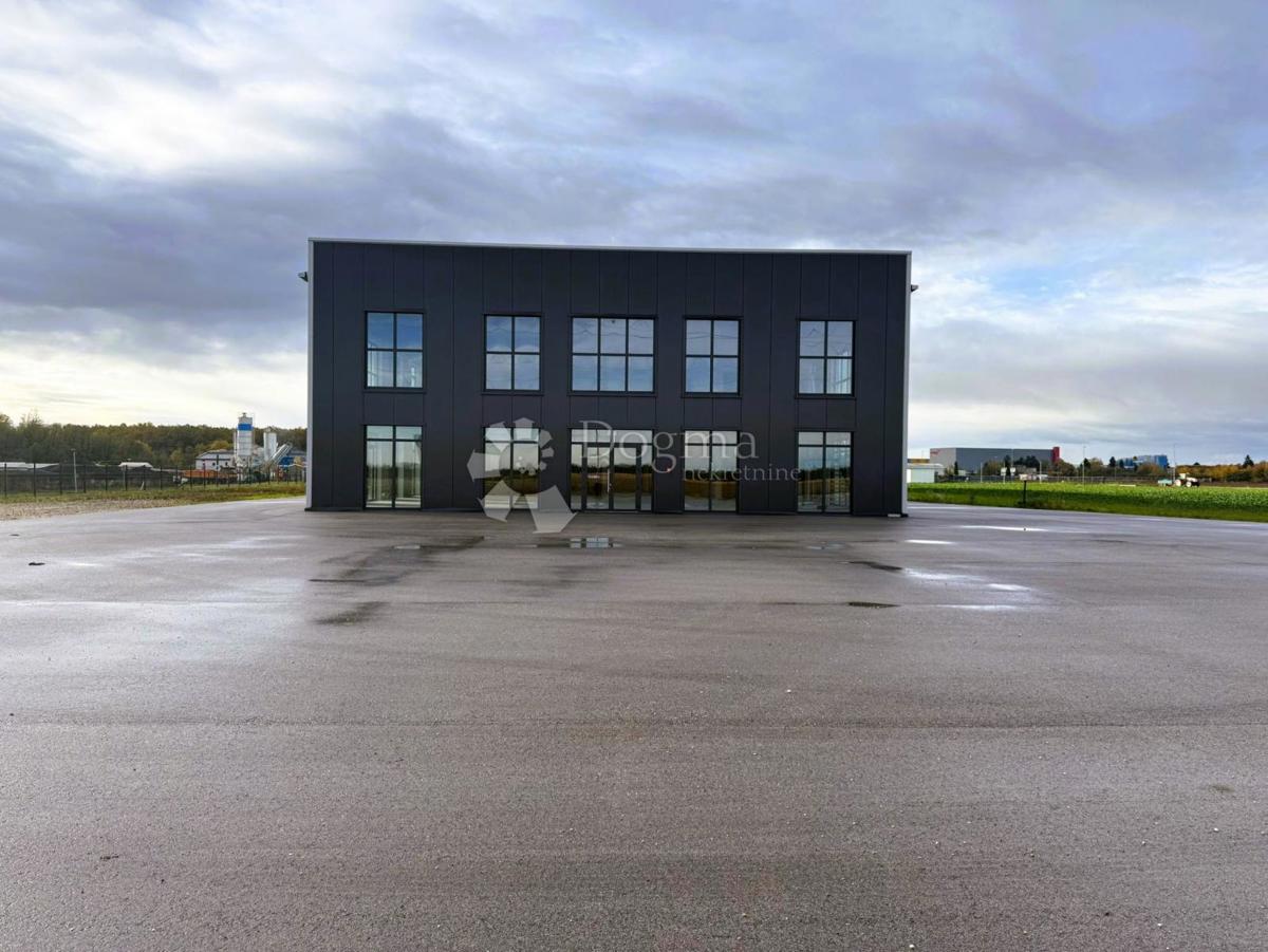 Poslovni prostor Koprivnički Ivanec, 31.199m2