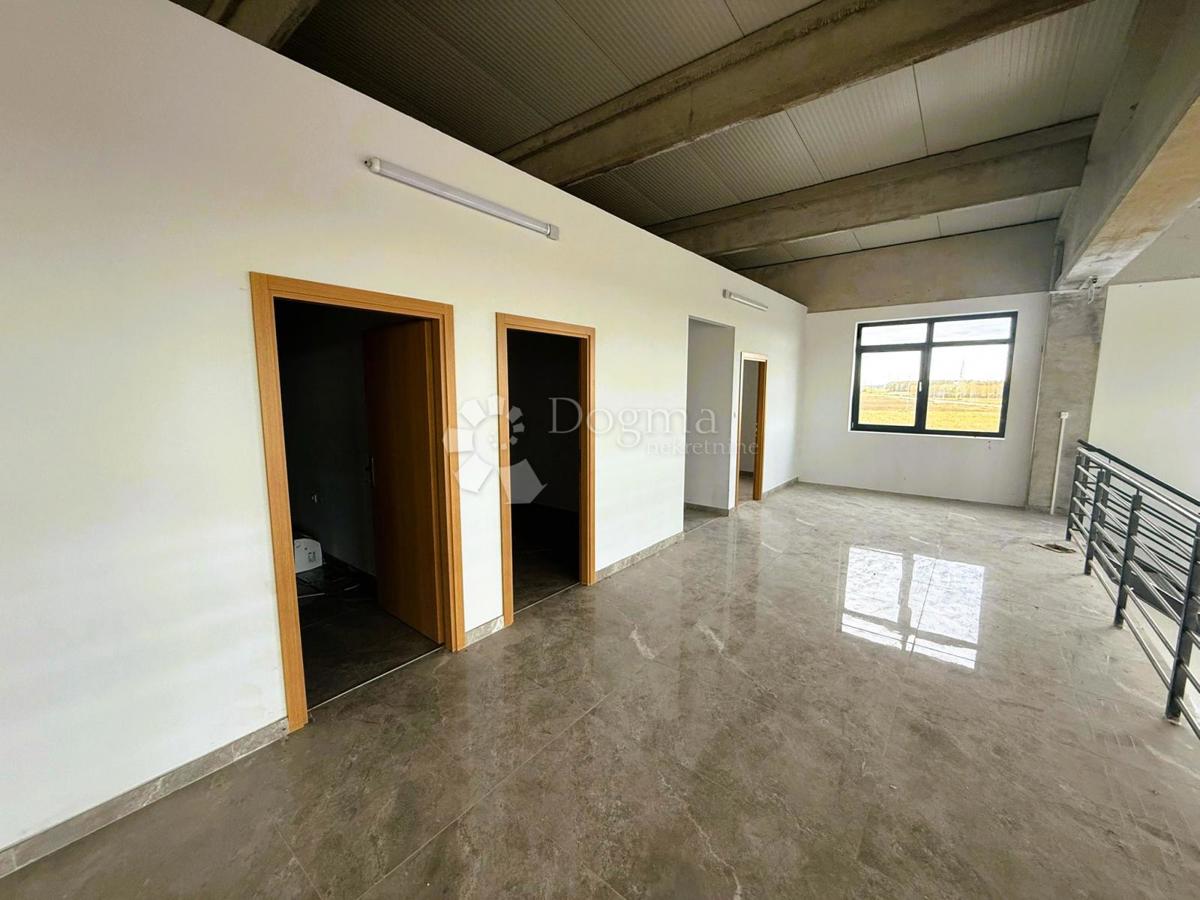Poslovni prostor Koprivnički Ivanec, 31.199m2
