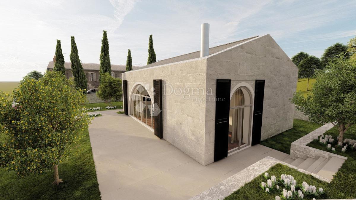 Gradbeno zemljišče s projektom 667m2 - Grohote, Šolta