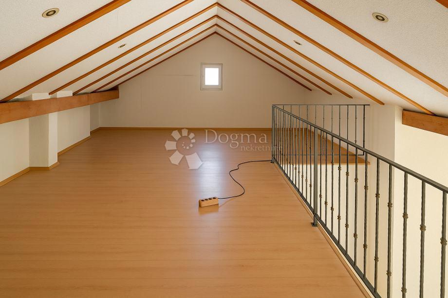 Hiša Resnik, Peščenica - Žitnjak, 260m2