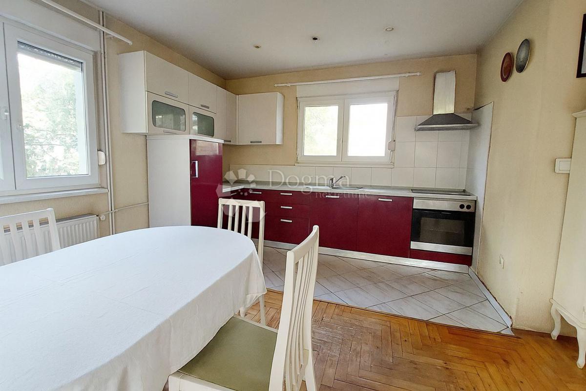 Hiša Resnik, Peščenica - Žitnjak, 260m2