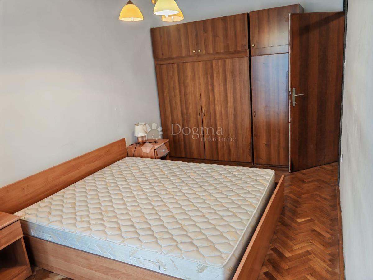 Stanovanje Centar, Pula, 70m2