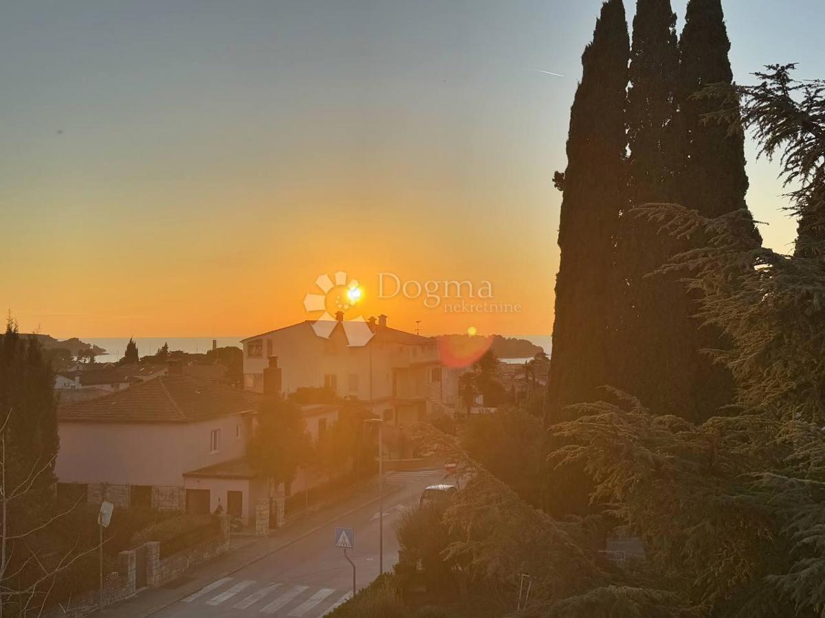 LUKSUZNO STANOVANJE NAJVIŠJIH STANDARDOV - ROVINJ, CENTER