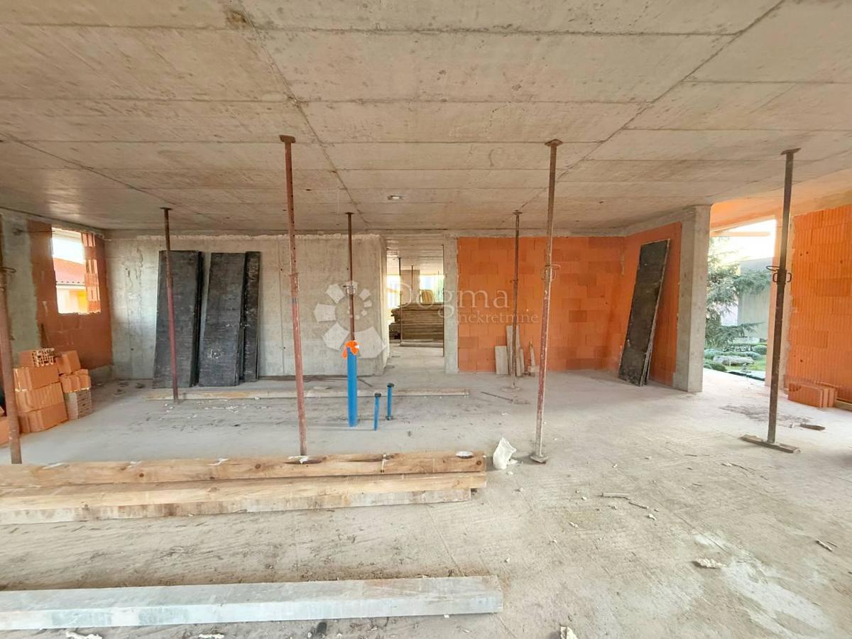 LUKSUZNO STANOVANJE NAJVIŠJIH STANDARDOV - ROVINJ, CENTER