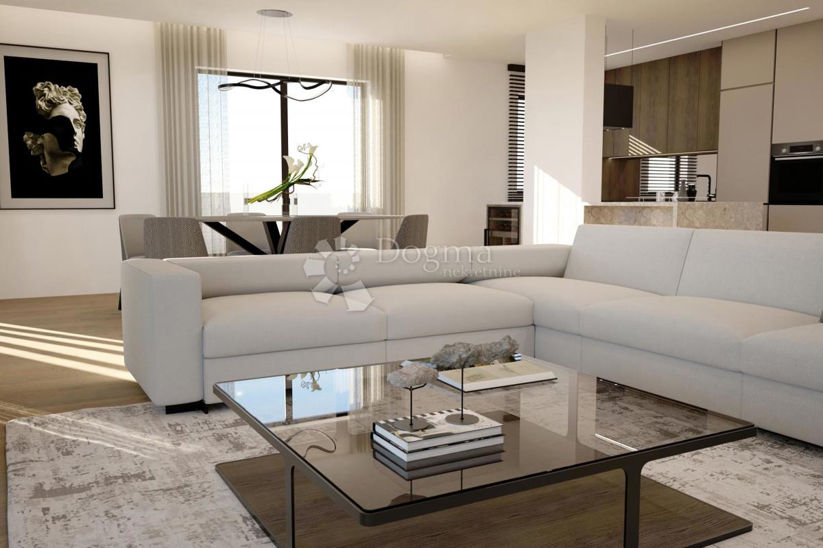 LUKSUZNO STANOVANJE NAJVIŠJIH STANDARDOV - ROVINJ, CENTER