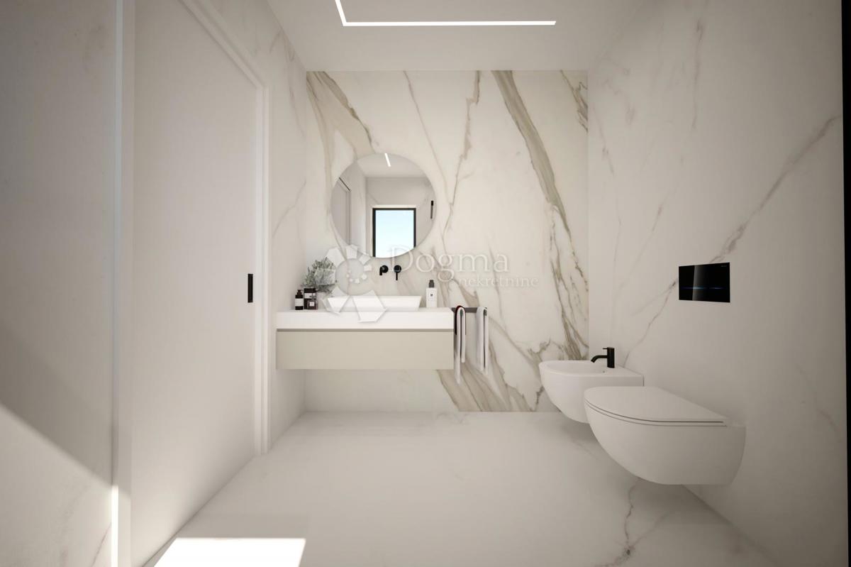 LUKSUZNO STANOVANJE NAJVIŠJIH STANDARDOV - ROVINJ, CENTER