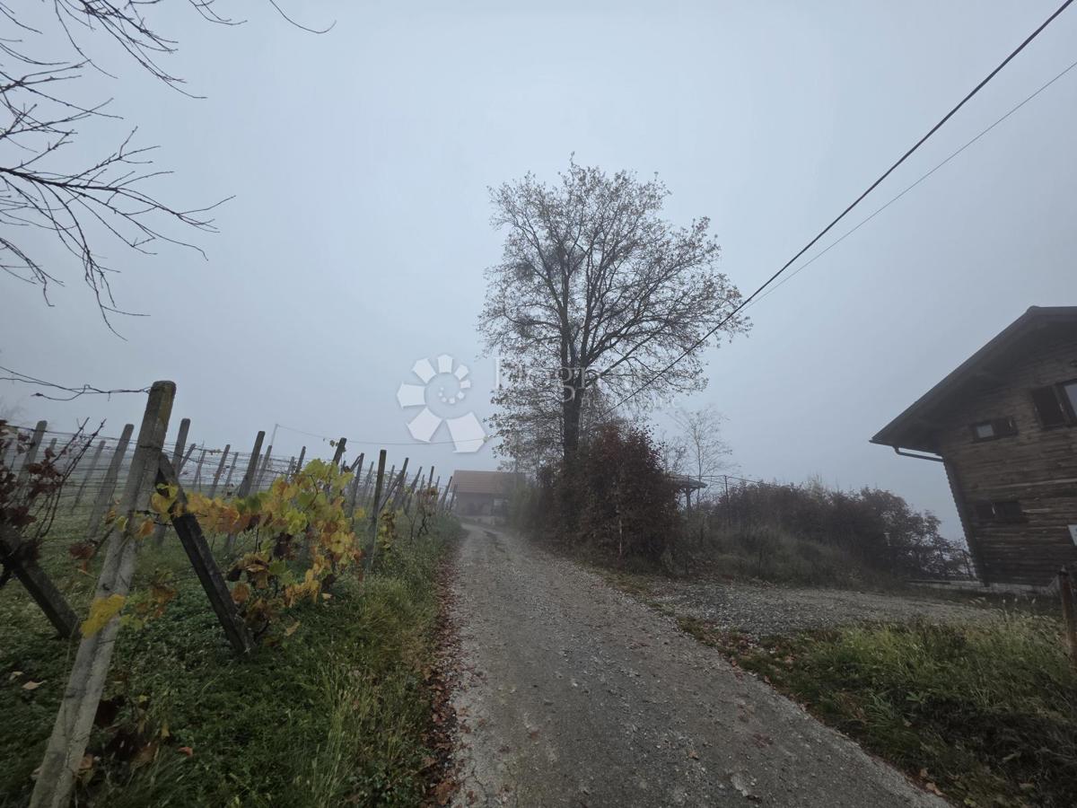 Kmetijsko zemljišče Jakovlje, 435m2