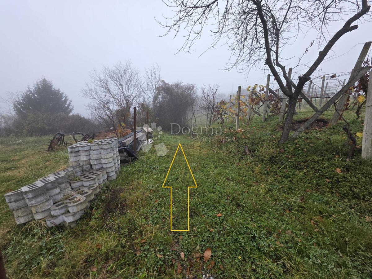 Kmetijsko zemljišče Jakovlje, 435m2