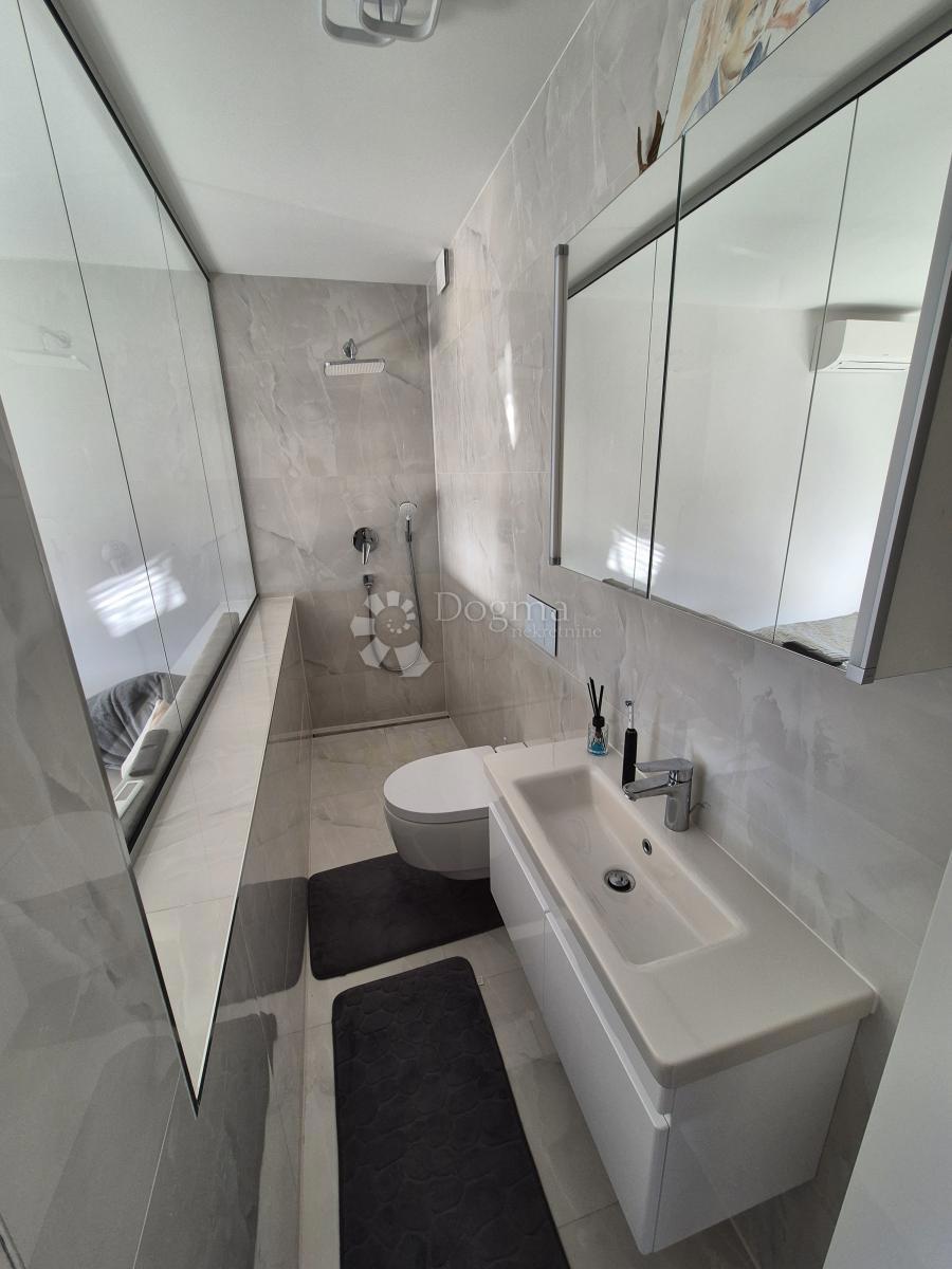 Hiša Dramalj, Crikvenica, 486m2