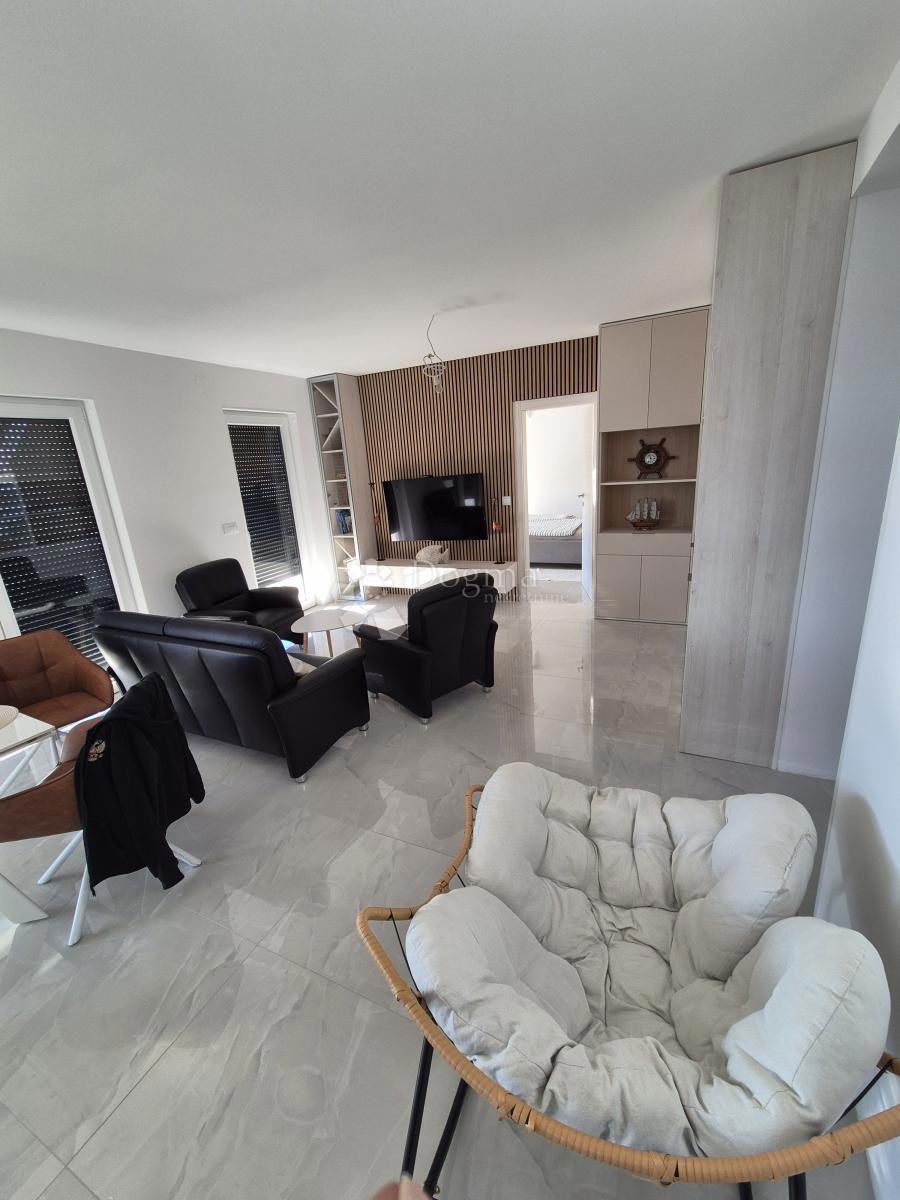 Hiša Dramalj, Crikvenica, 486m2